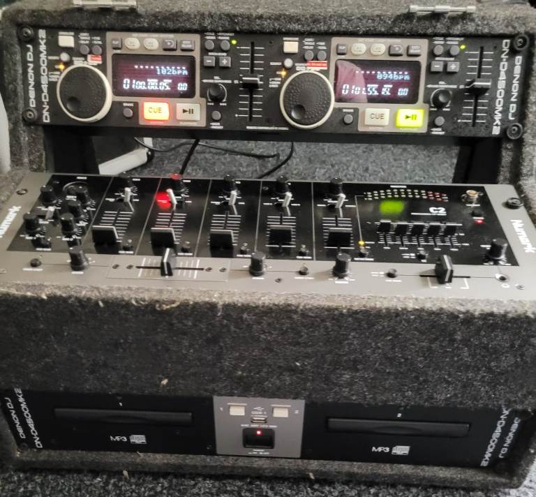 Denon DJ-4500 Mk 2 / Numark C2 Pro DJ Rack System in Flight Case