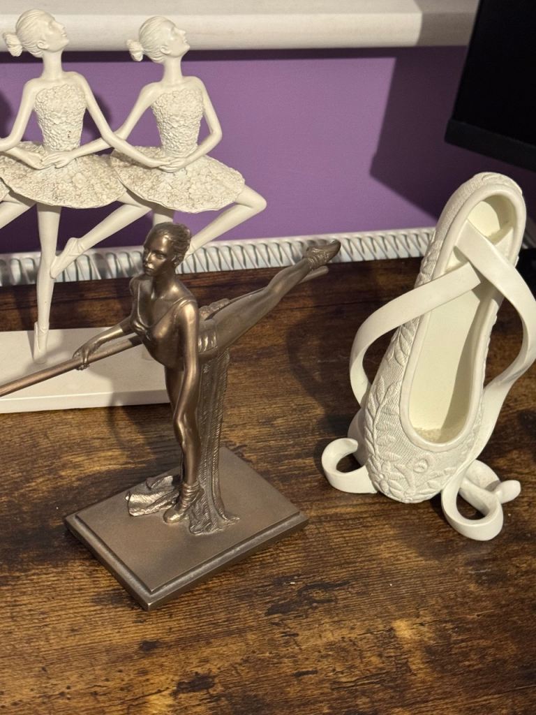 Ballet ornaments x 5