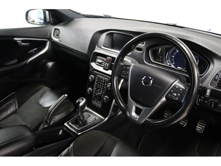 2017 Volvo V40 D4 R-Design Hatchback Diesel Manual