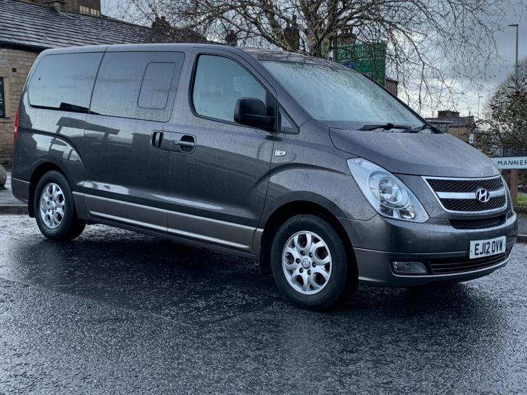 2012 Hyundai i800 2.5 CRDi [134] Style 5dr MPV DIESEL Manual