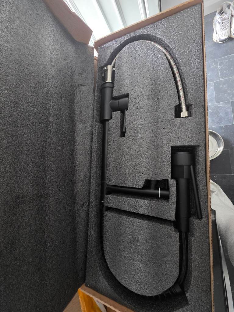 Black Pullout Kitchen Spray Tap NEW