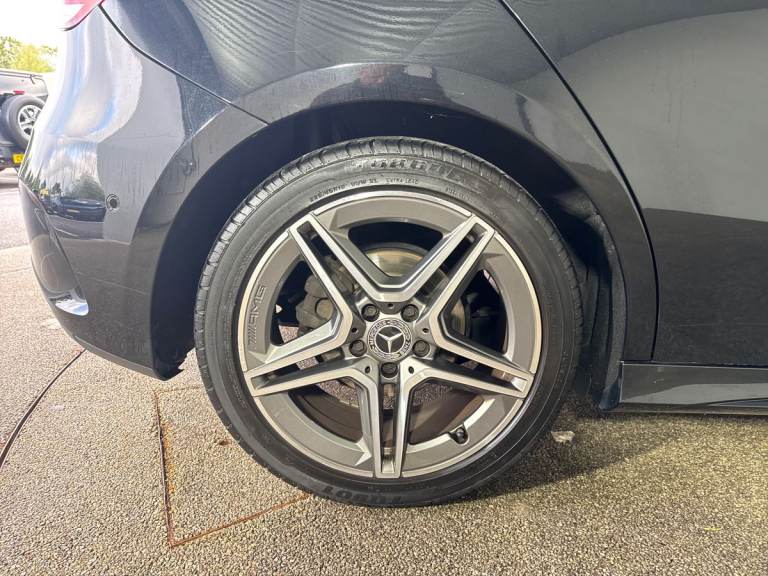 2019 Mercedes-Benz A-Class A180d AMG Line Executive 5dr Auto HATCHBACK DIESEL Automatic