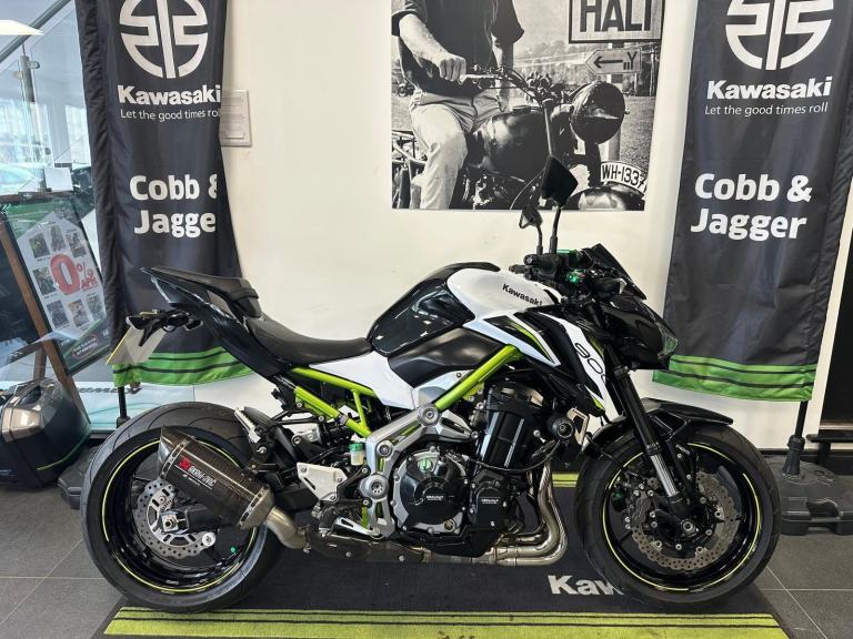 KAWASAKI Z900-2 OWNERS-AKRAPOVIC-TAIL TIDY-SERVICE HISTORY