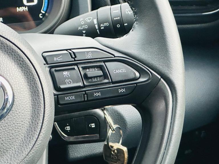 2022 Toyota Yaris 1.5 Hybrid Design 5dr CVT HATCHBACK PETROL/ELECTRIC Automatic