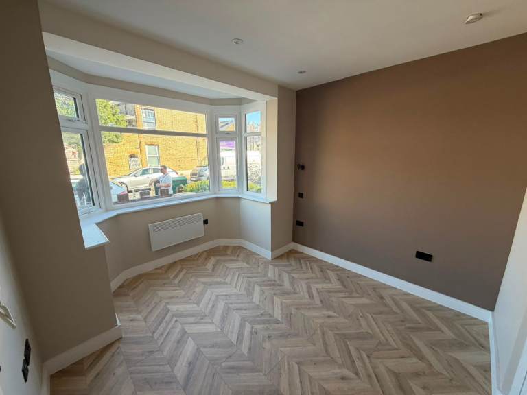 BENEFITS ACCEPTED - Studio Flat Available in Gordon Hill Enfield EN2