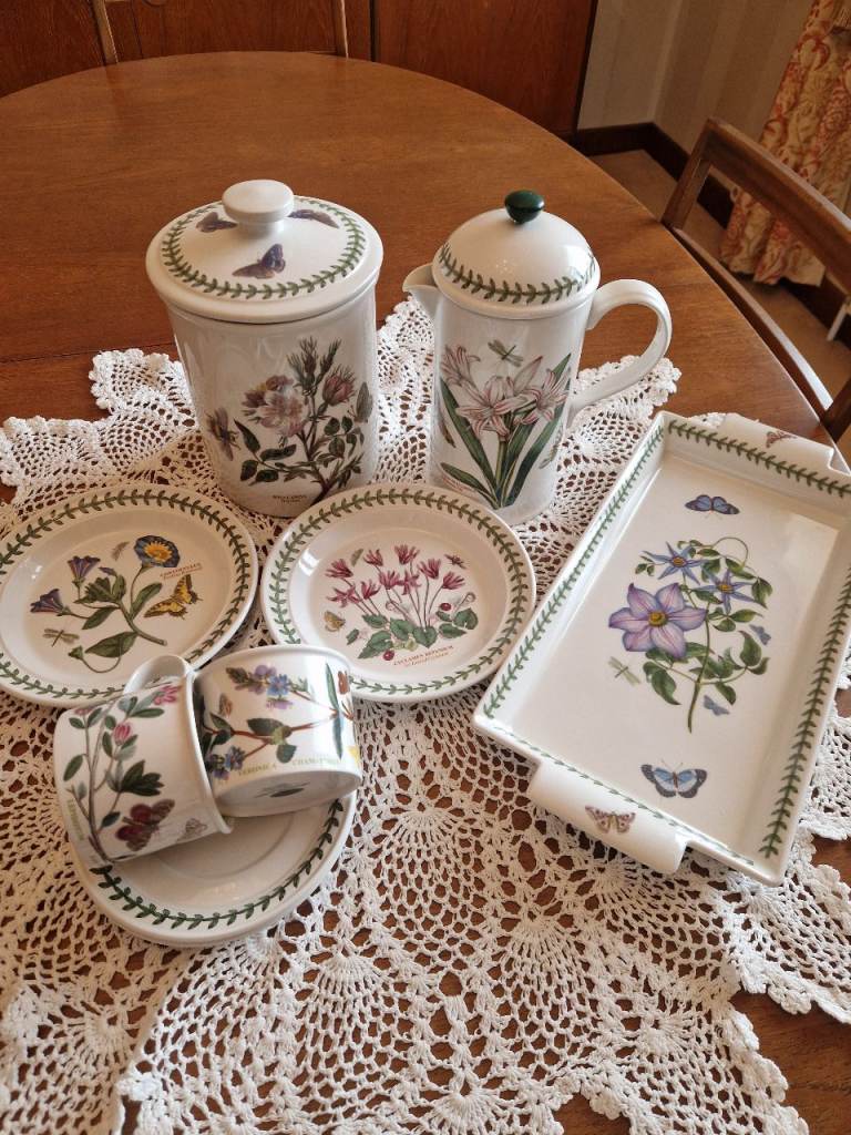 Portmeirion Botanic Garden Set -Like New