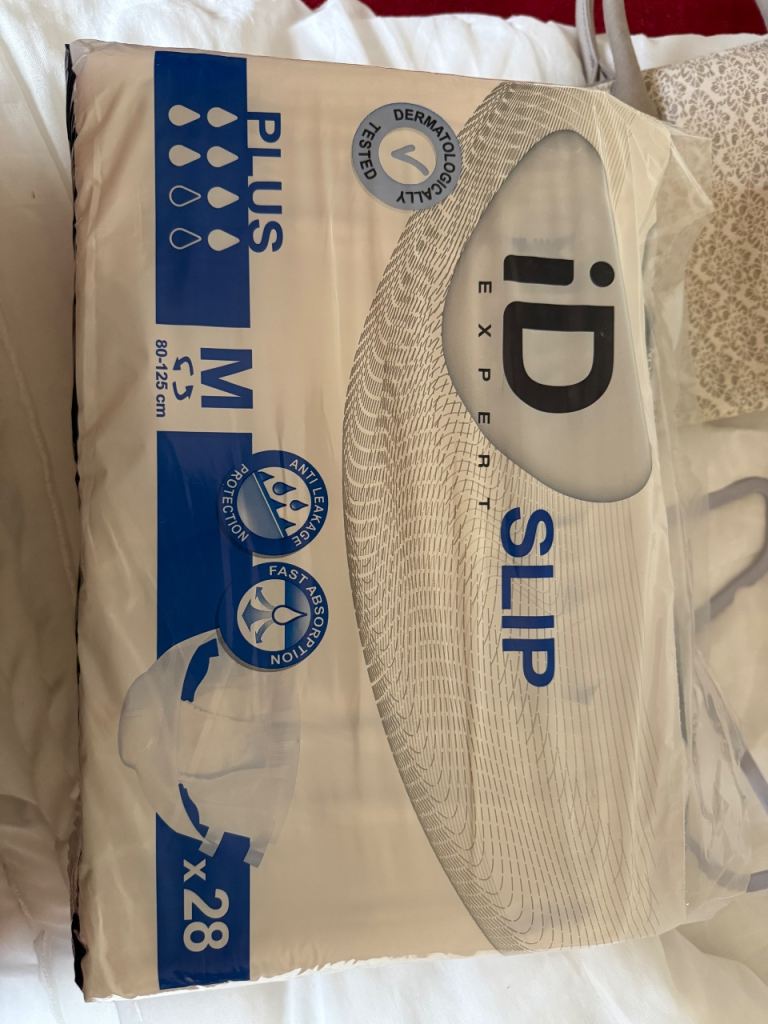 iD Expert Slip Plus M Adult Nappies - Size M, New Pack of 28