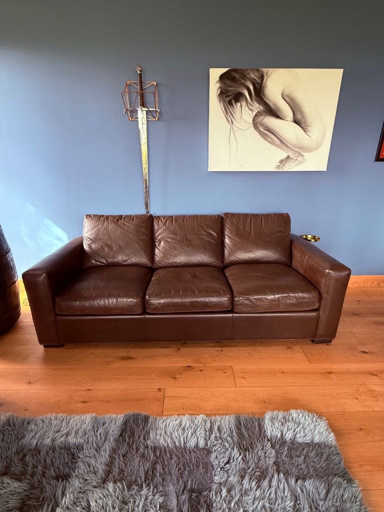 Brown Leather Sofa Room and Board (US Brand )