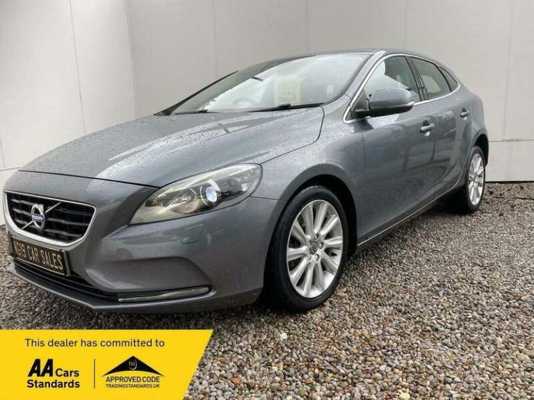 2015 Volvo V40 2.0 D2 SE Lux Auto Euro 6 (s/s) 5dr HATCHBACK Diesel Automatic