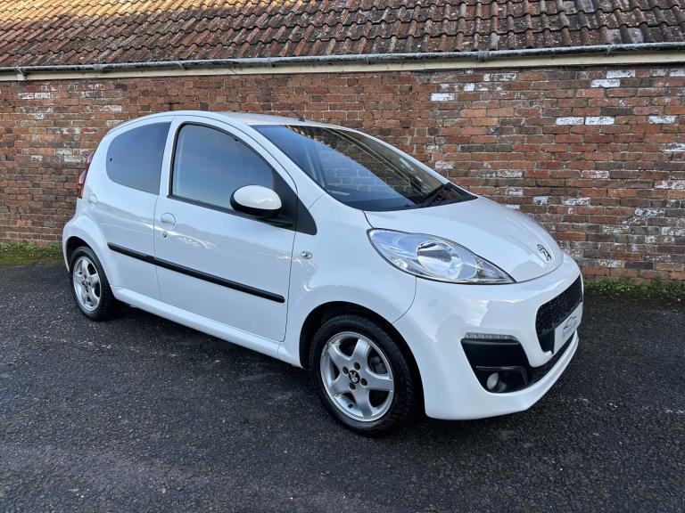 PEUGEOT 107 1.0 12V Allure 2014