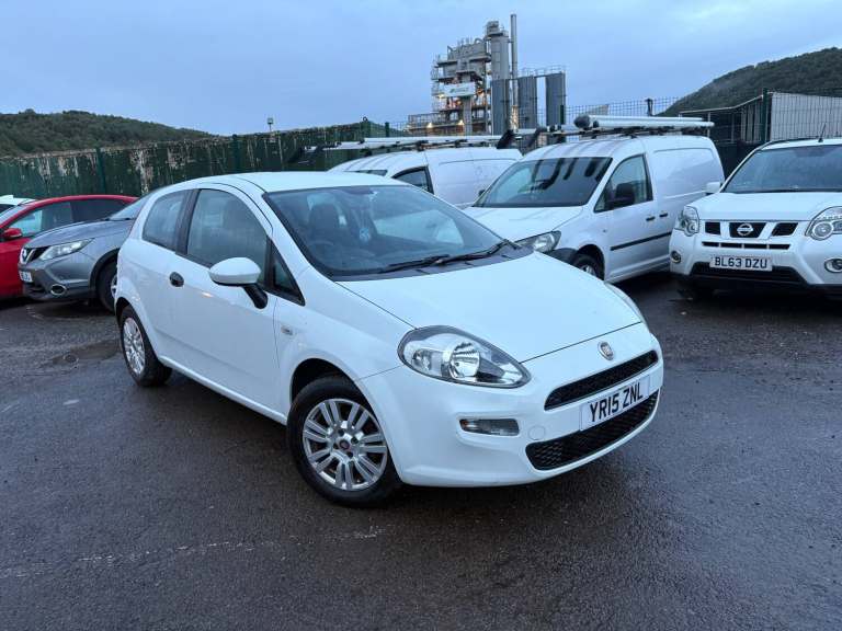 2015 Fiat Punto 1.2 Pop 3dr - Only 88k - HATCHBACK Petrol Manual