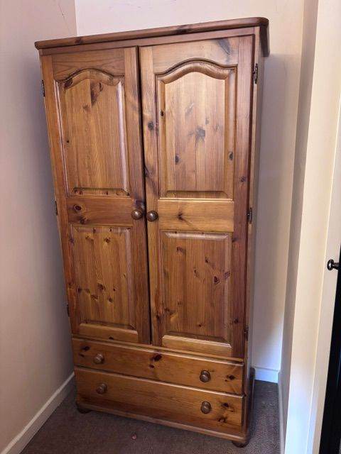 Bedroom Furniture Set