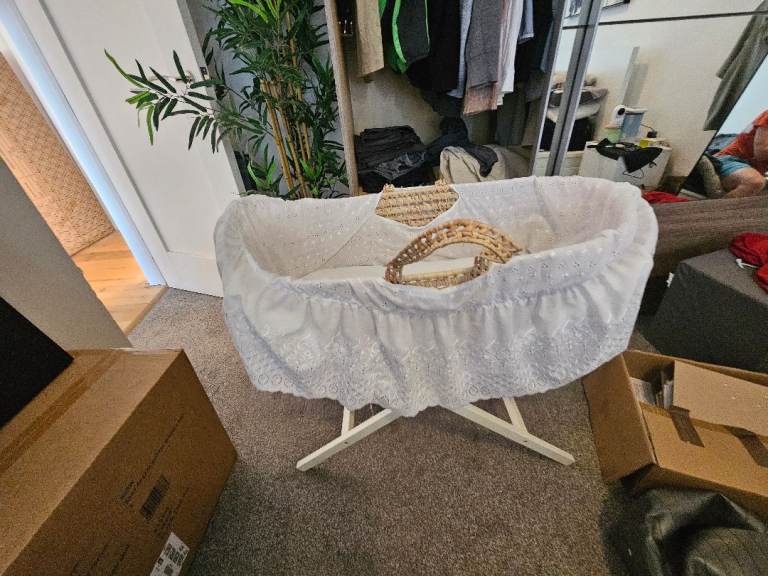 Baby cradle basket