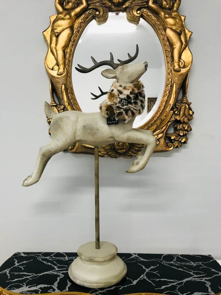 REINDEER STAG ORNAMENT WITH FAUX FUR LEOPARD DIAMANTE SCARF R.R.P. £100