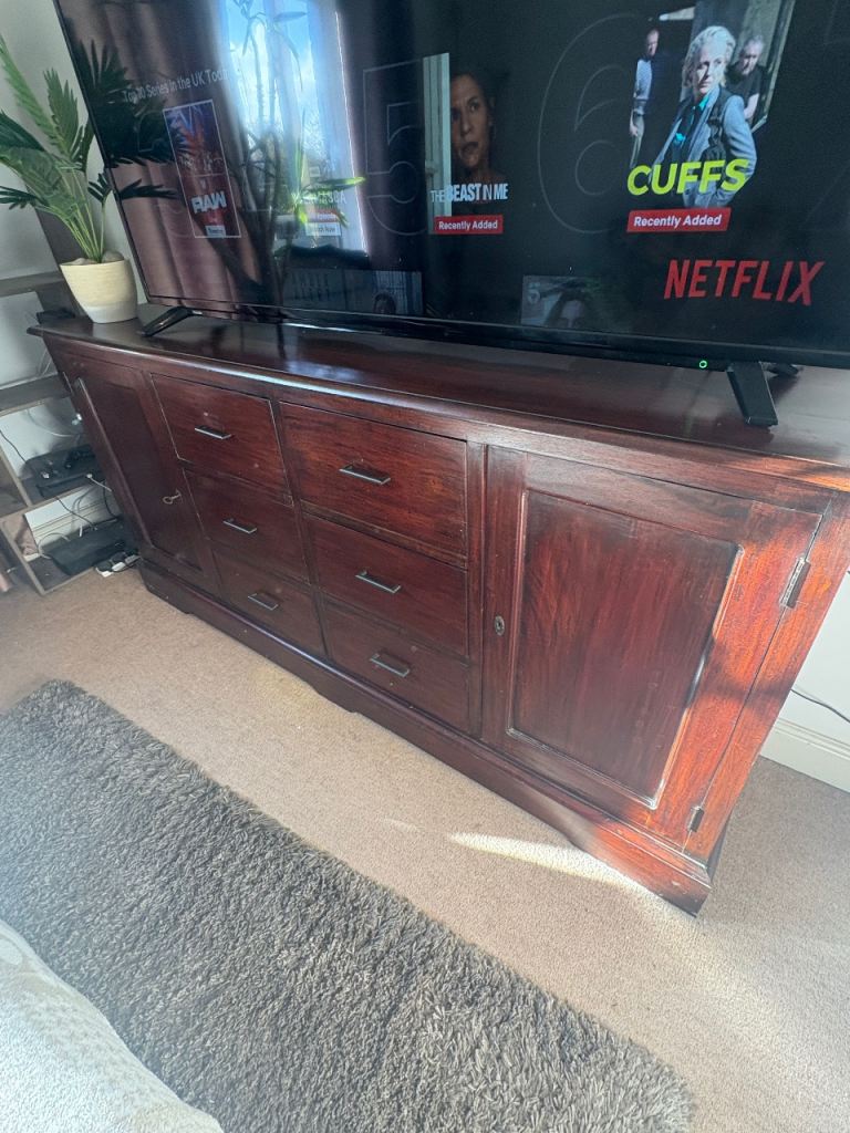 image for Solid Wooden Cabinet in Mahogany (can be painted) Great condition and with both keys 