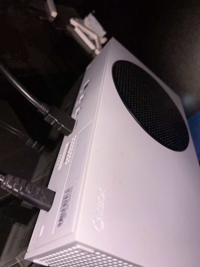 Xbox Series S 512GB white + controller , £240.00 for Sale in Linwood ...