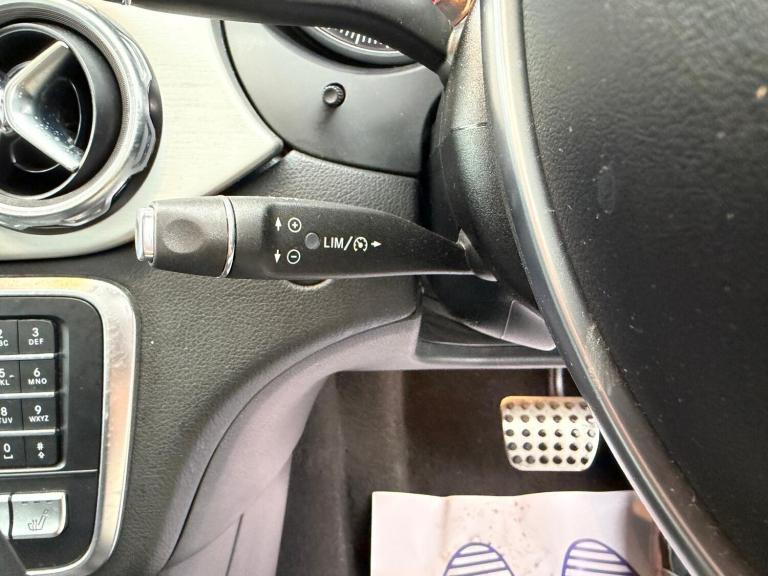 2017 Mercedes-Benz GLA GLA 220d 4Matic AMG Line Prem Plus 5dr Auto ESTATE DIESEL Automatic