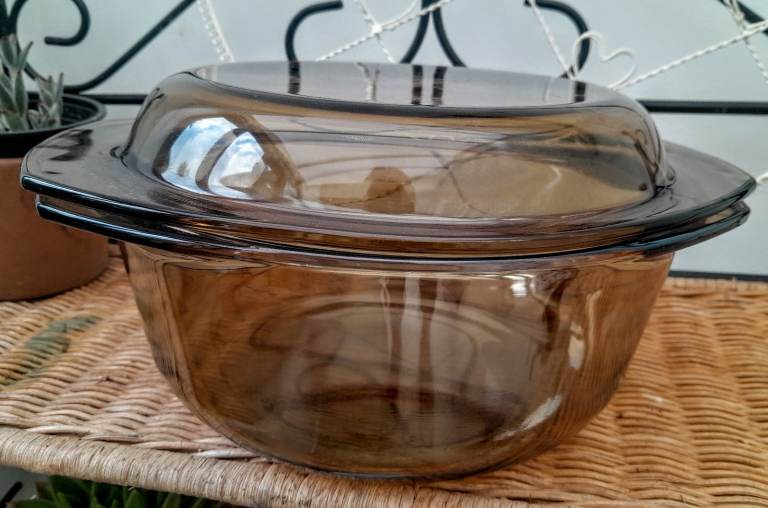 Vintage Arcuisine smoked glass casserole dish