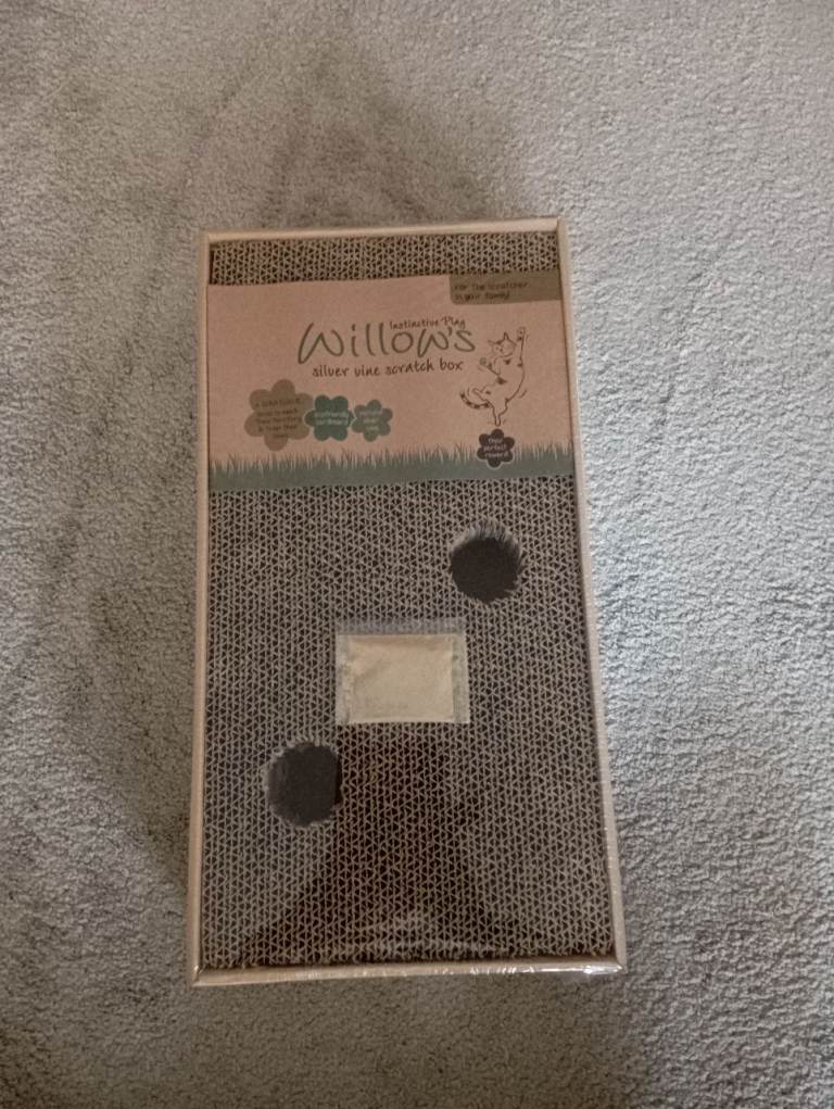 Willows silver vine scratch box