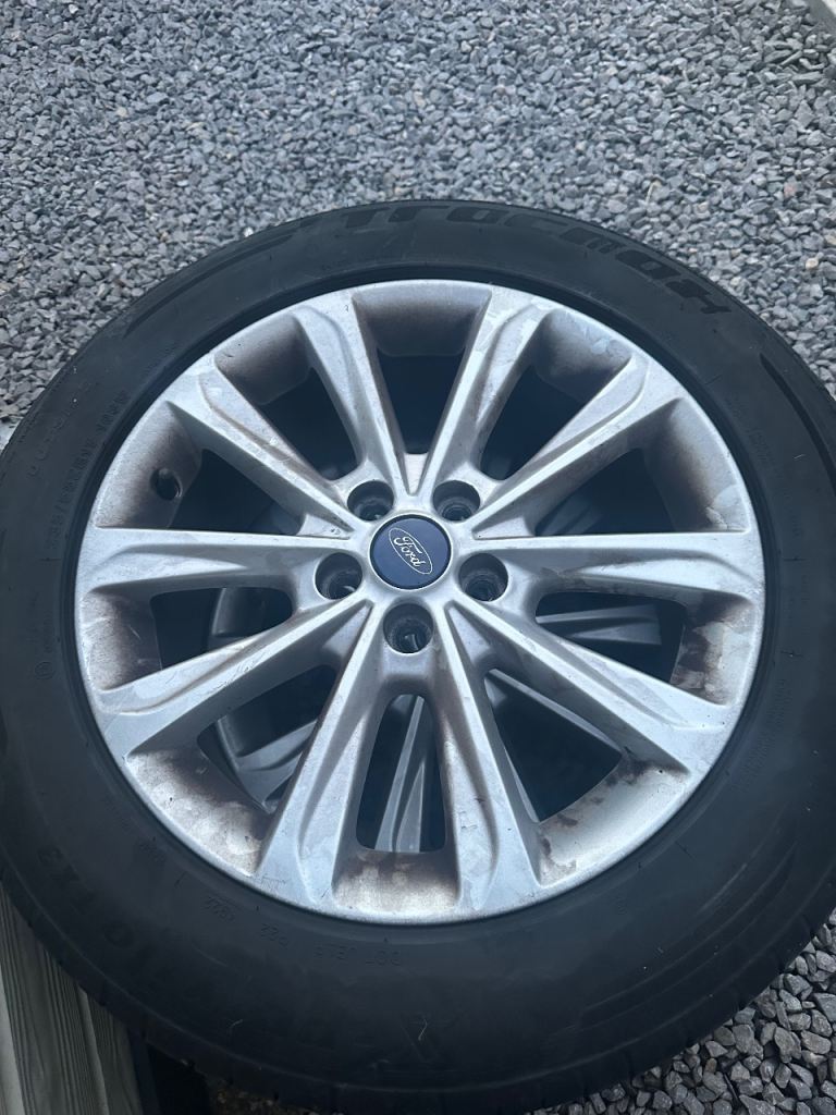Alloys with tyres 