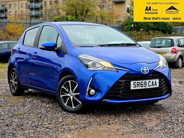 2020 Toyota Yaris 1.5 VVT-h Icon Tech Hatchback 5dr Petrol Hybrid E-CVT Euro 6 (s/s) (100 ps) Hat...