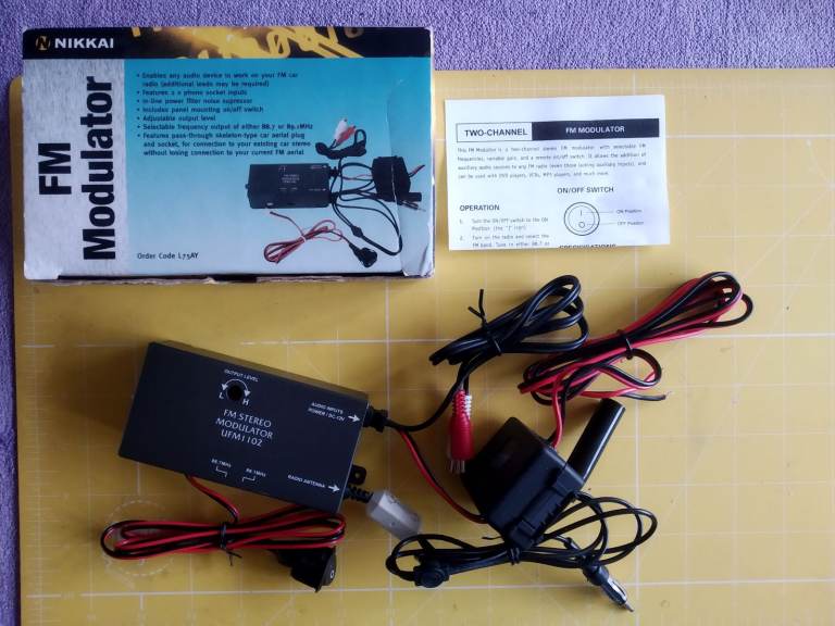 Car radio FM Modulator adapter