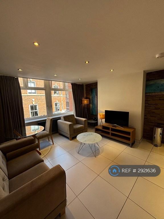 1 bedroom flat in Butts Court, Leeds, LS1 (1 bed) (#2921636)
