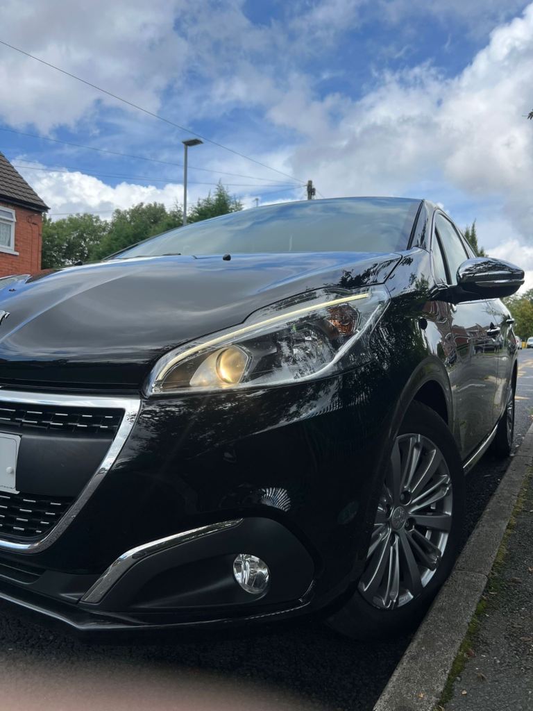 Peugeot, 208, Hatchback, 2017, Manual, 1199 (cc), 5 doors