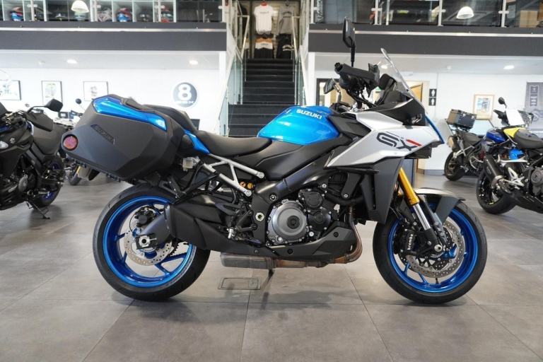 Suzuki GSX-S1000 GX+, 2025, Blue with just 1042miles