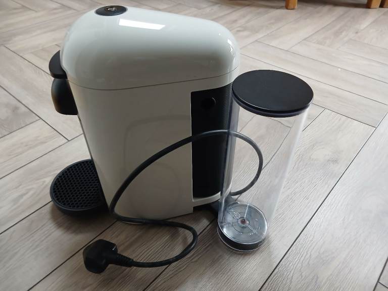 Nespresso Vertuo Plus Coffee Machine
