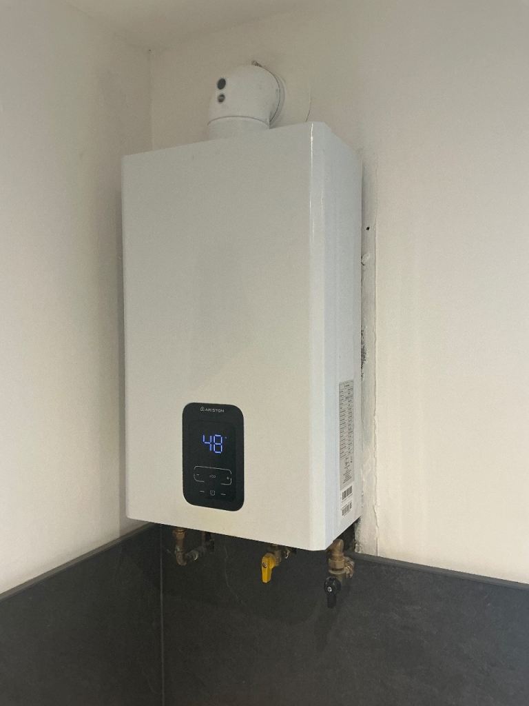 Ariston Next Evo X SFT natural gas water heater,
