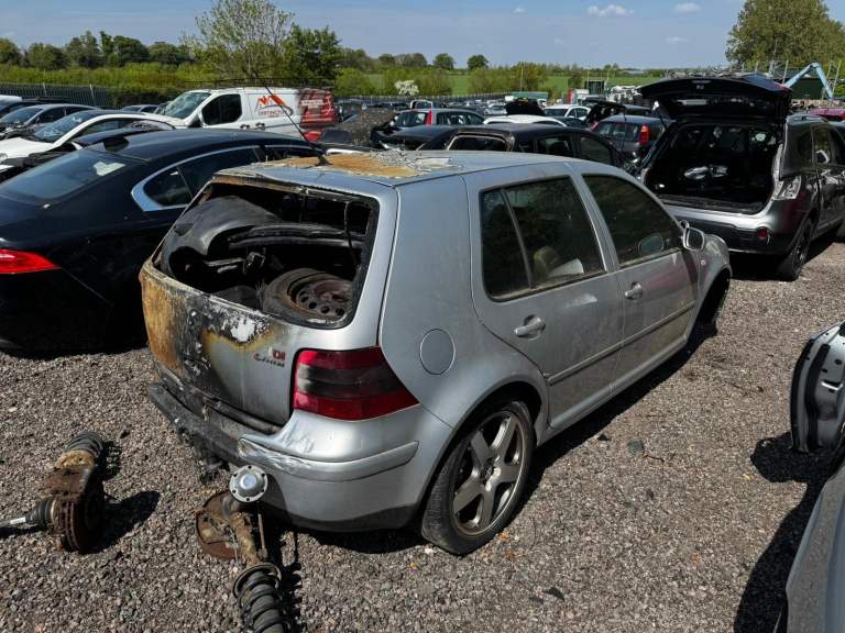 2003 VOLKSWAGEN GOLF TDI MK4 BREAKING SPARES PARTS 