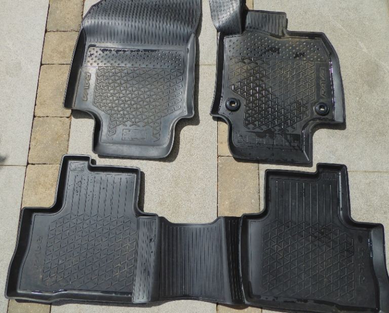 Laser cut winter car floor mats for Toyota Rav4 Hybrid