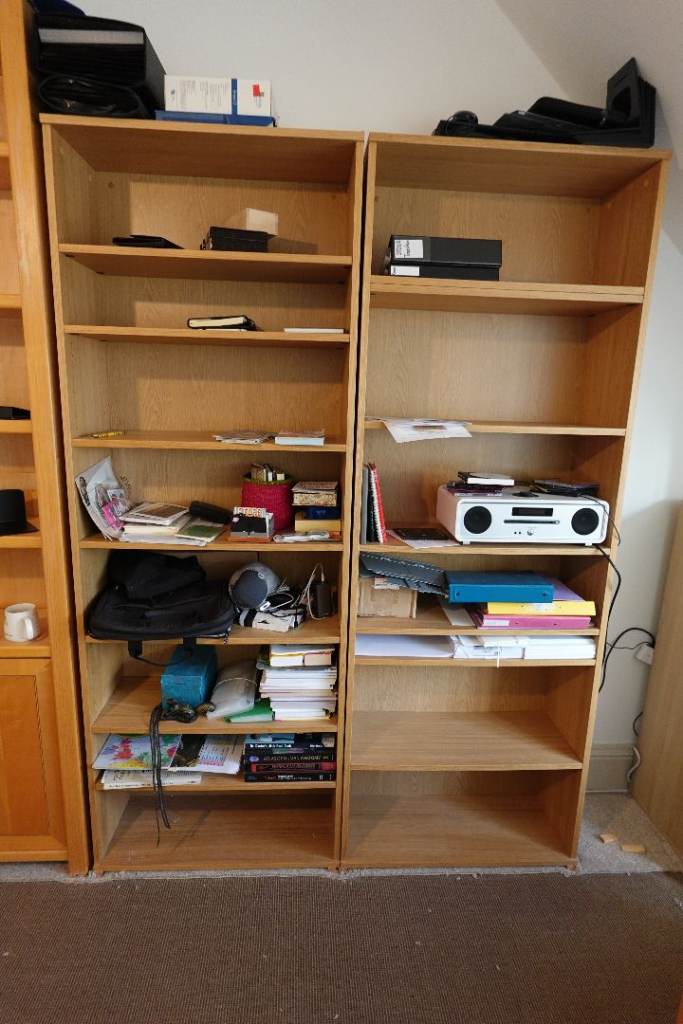 IKEA Bookshelf 212Hx76.5Wx32D