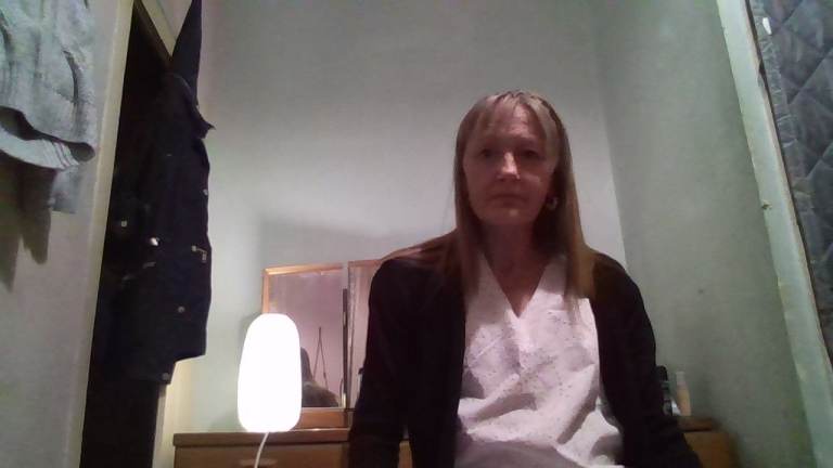 3 bed house or large 2 bed house