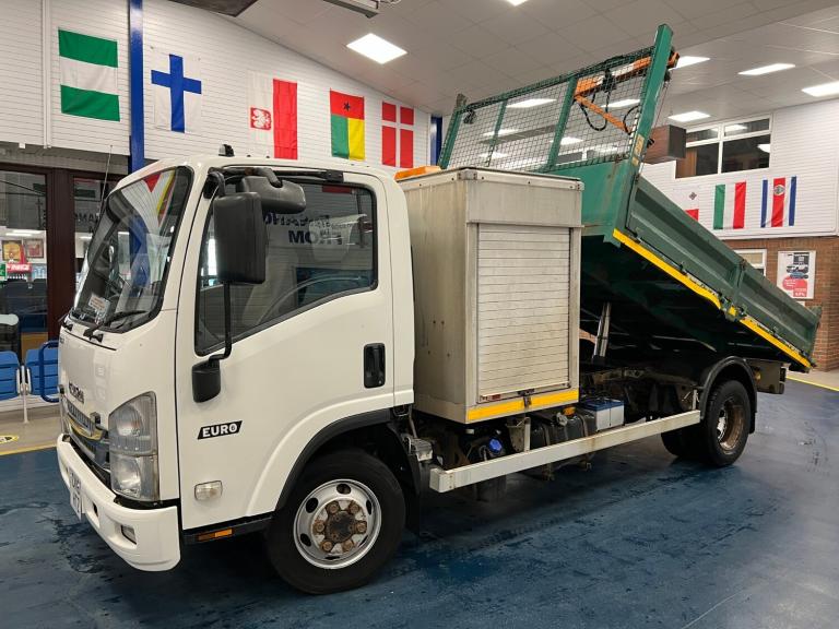 2016 Isuzu FORWARD N75150 URBAN 4X2 3.0D 150PS 7.5 TON TIPPER C/W PENNY HYDRAULICS CRANE (EURO 6)...