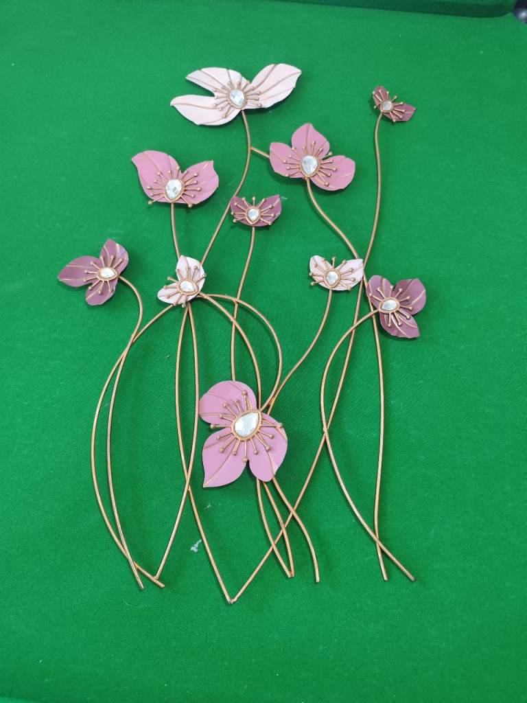 Pink purple flowers for hanging in wall 