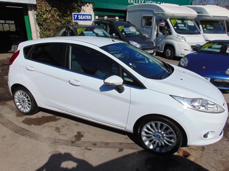 2012 Ford Fiesta 1.4 Titanium 5dr Auto HATCHBACK Petrol Automatic