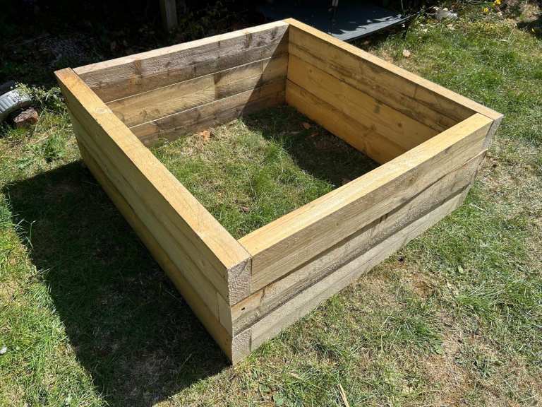 Raised beds planters wood timber untreated