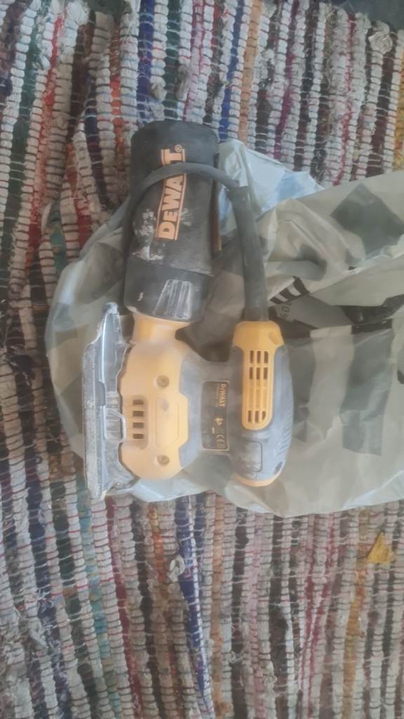 Dewalt sander for sale 