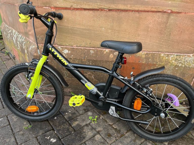 Btwin 16” kids bike Dark hero 500