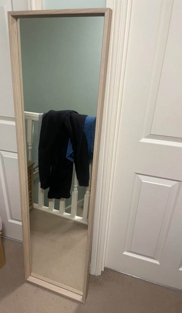 Full-Length Wooden Frame Mirror – Good Condition 40x150 cm