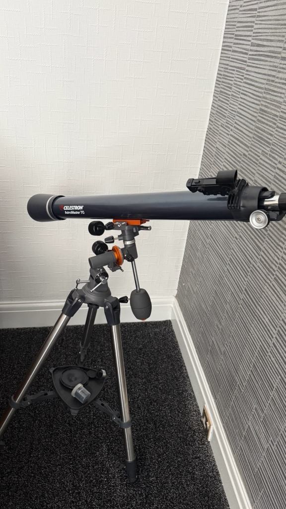 Celestron AstroMaster 70 Telescope with Tripod – Good Condition