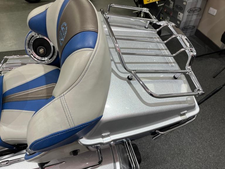 Harley-Davidson FLHTCUSE Electra Glide 1800, 2009