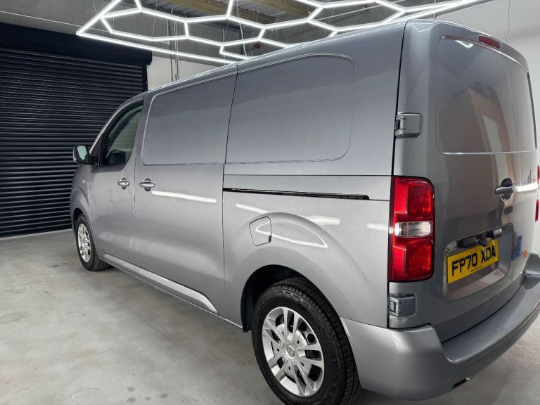 2021 Vauxhall Vivaro Sportive 2.0 120bhp