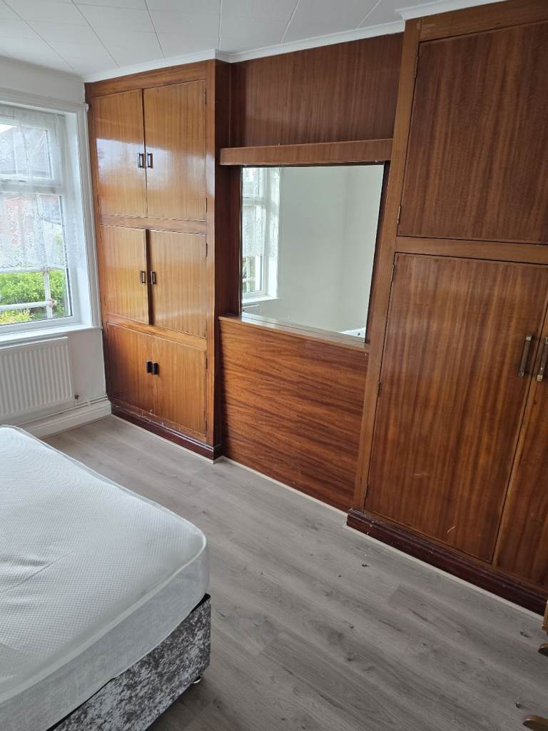 Stunning Double Rooms in a Spacious Shared House – Prime Mansfield Location