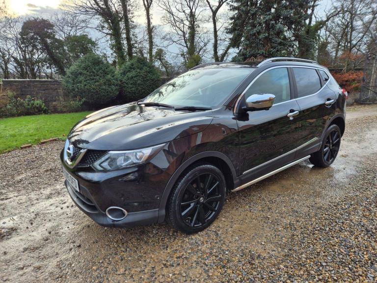 2015 Nissan Qashqai 1.6 dCi Tekna XTRON 2WD Euro 6 (s/s) 5dr HATCHBACK Diesel Automatic