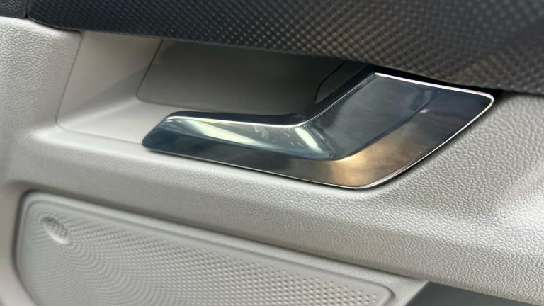 2025 Ford Transit Custom 320 L1 Petrol Fwd 2.5 PHEV 232ps H1 Van Limited Auto Van Hybrid Automatic