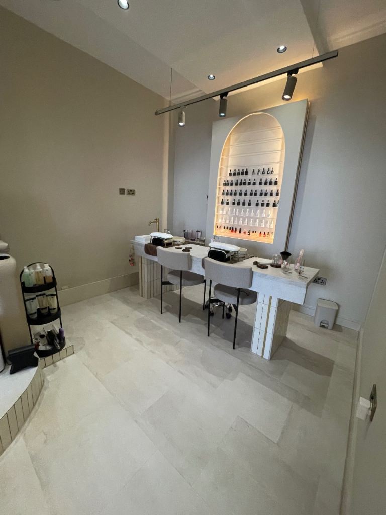 Nail technician required 