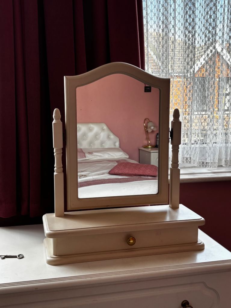 Vanity Mirror with drawer